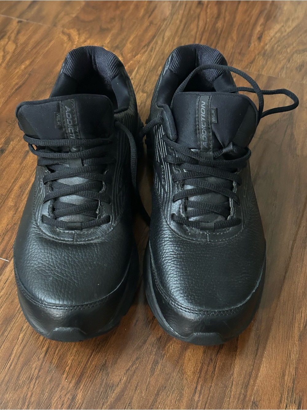 Brooks Addiction Men's Black Lace-Up Sneakers